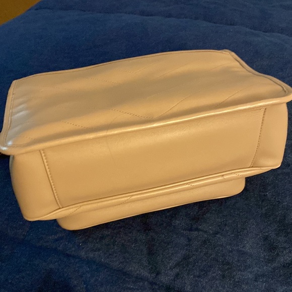 YSL Med Nikki bag - Picture 16 of 17